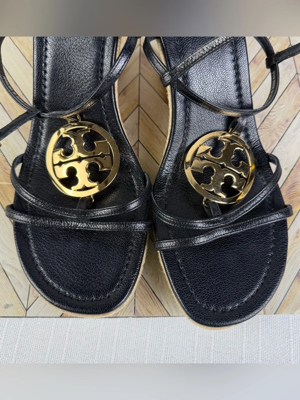 Tory Burch like new